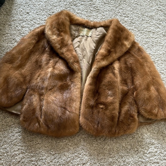 1940s vintage mink fur cape/shrug with pockets! - Picture 1 of 8